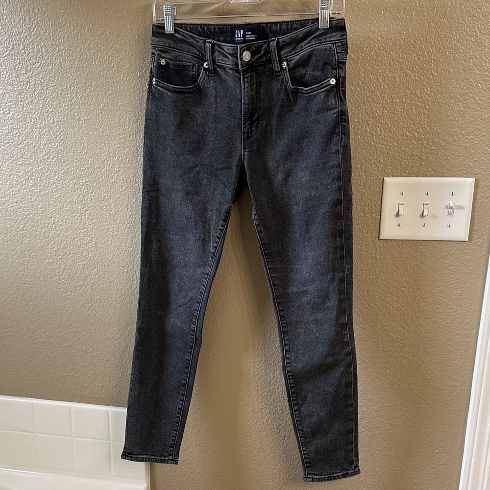 GAP Women's Black Wash Universal Legging Skinny Jeans